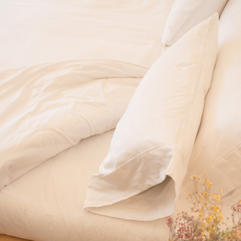 2x Hotel Pillows & Pillowcase Set (Down Alternative) - FluffCo | Hotel Comfort